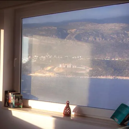 Lighthouse Hotel 3*