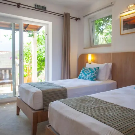Hotel Mekvin Deniz Feneri Lighthouse