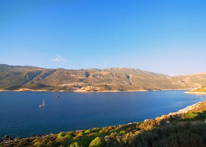 Hotel Mekvin Deniz Feneri Lighthouse