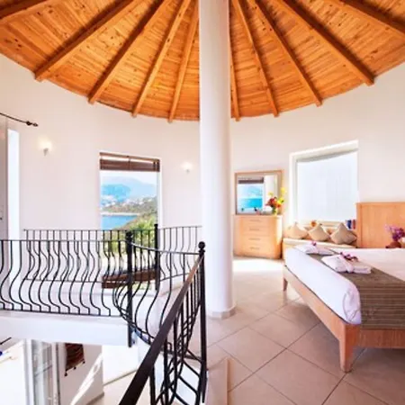 Hotel Lighthouse 3*